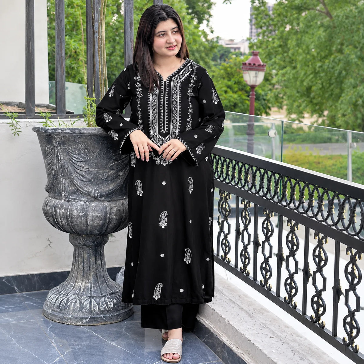 Black Dhanak Embroidered 2-Piece Winter Suit – DE-6154