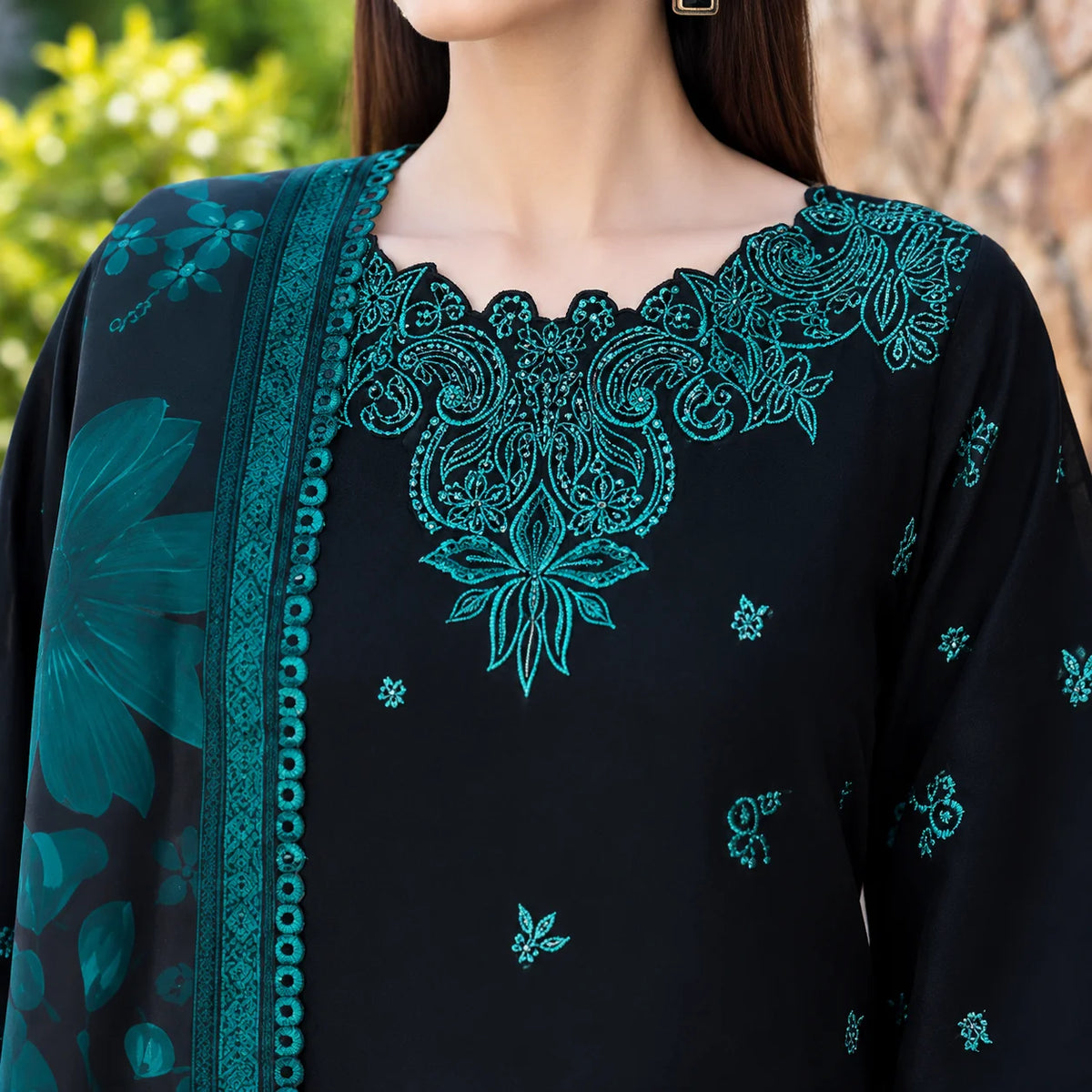 Black & Teal Dhanak Luxury Embroidered 3-Piece Winter Suit – DE-6159