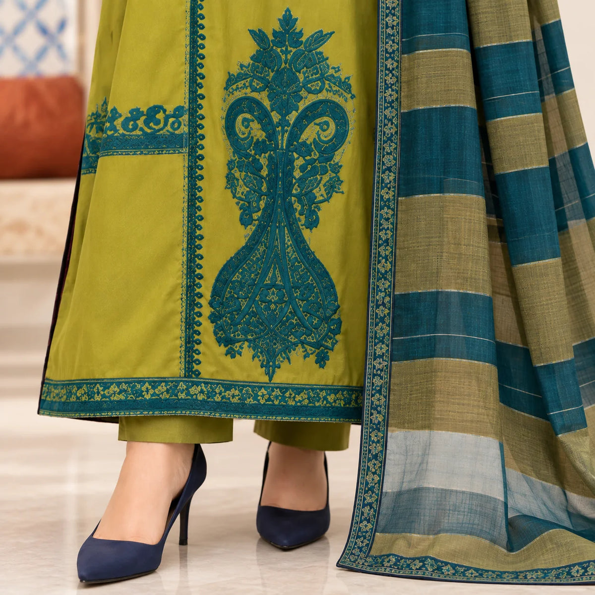Olive Green Dhanak Embroidered 3-Piece Winter Suit with Wool Shawl – DE-6195