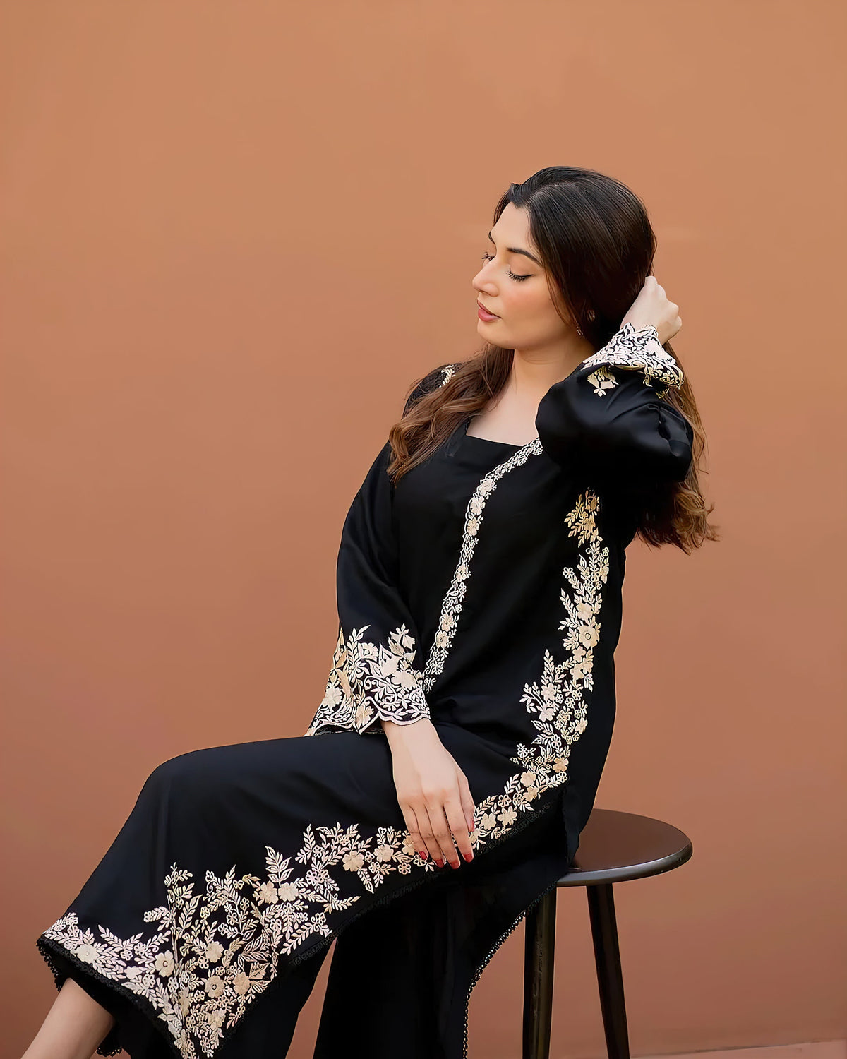 NAKOOSH 4214 BLACK