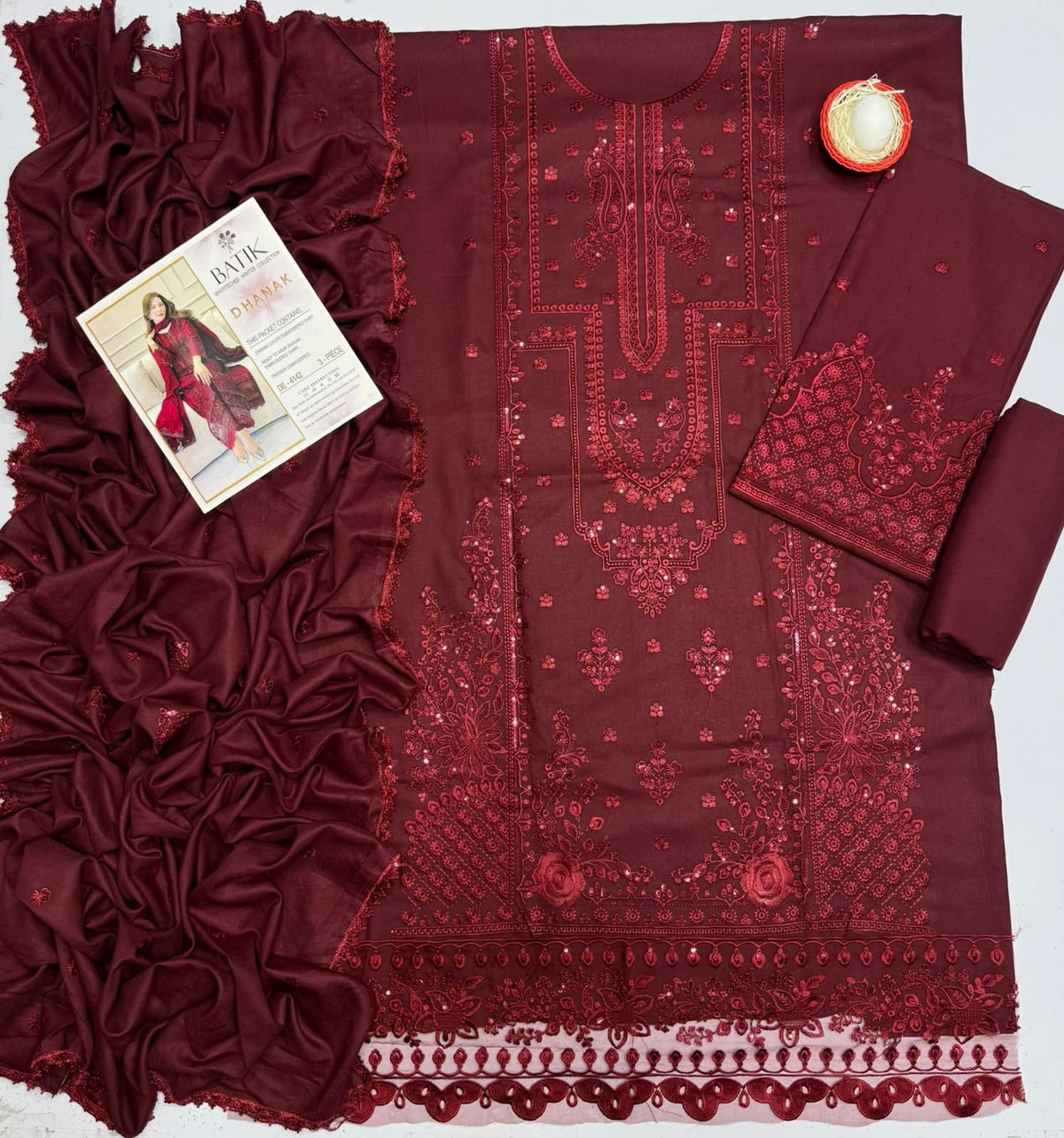 Dhanak Luxury Embroidered 3-Piece Unstitched Winter Suit – DE-4142